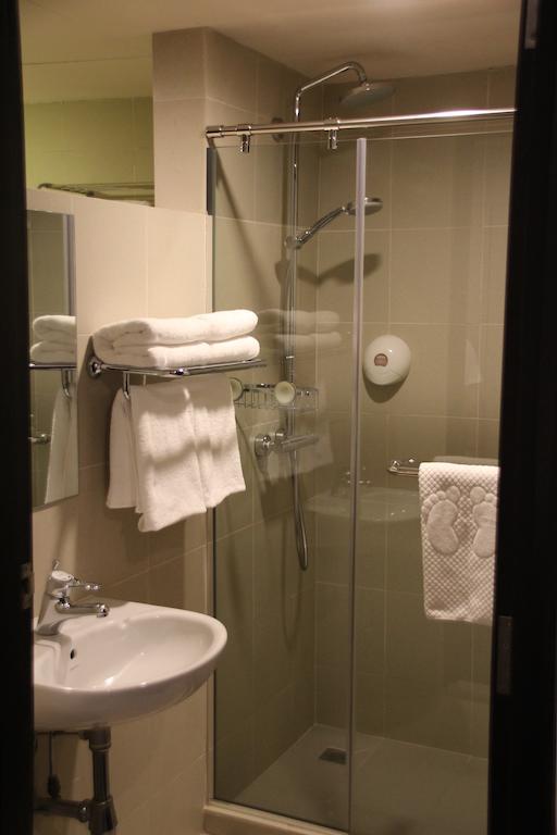 Khách sạn Strand Hotel